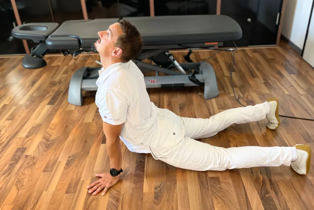 Engpassdehnung nach Liebscher & Bracht