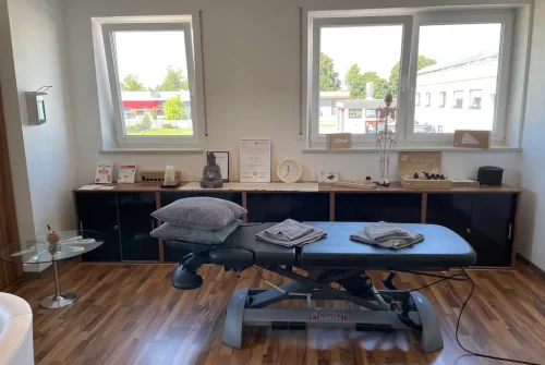 Behandlungszimmer - Liebscher & Bracht Praxis