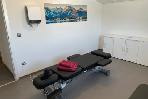 Therapieliege für Liebscher & Bracht Behandlung